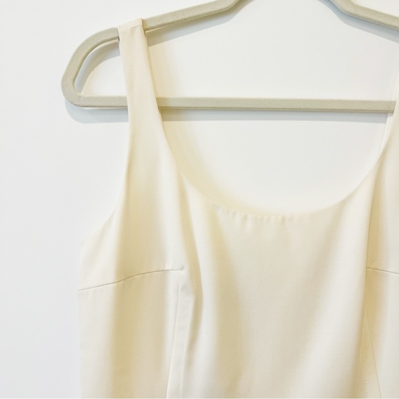 Akris Punto 100% Wool Sleeveless Flounce Dress White Cream Size 6 - Picture 3 of 6